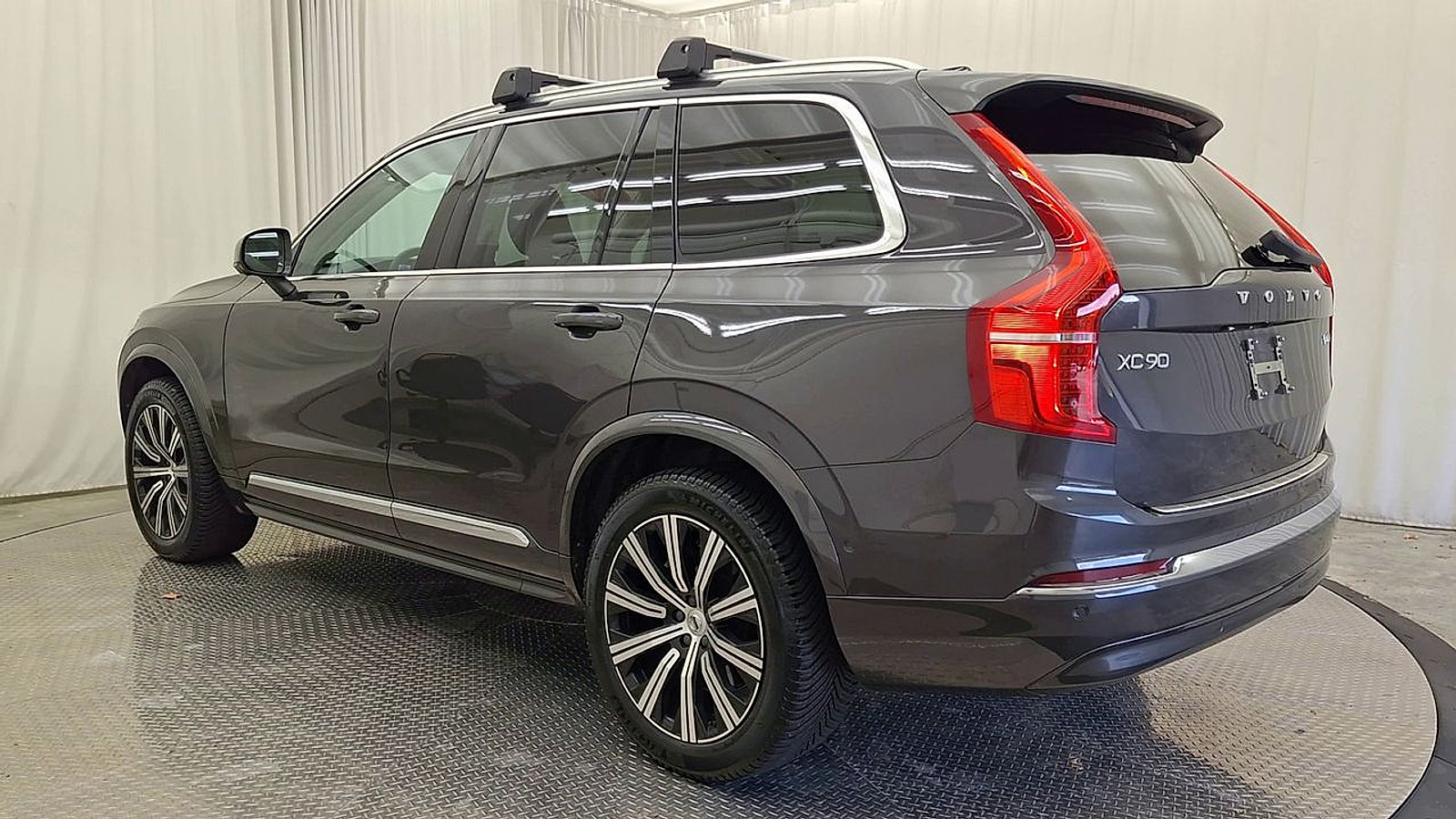 Used 2023 Volvo XC90 B6 Plus w/ Protection Package Premier AWD/4WD image 12