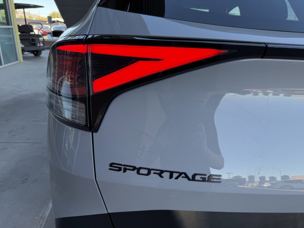 Used 2025 Kia Sportage X-Line w/ Premium Package image 14