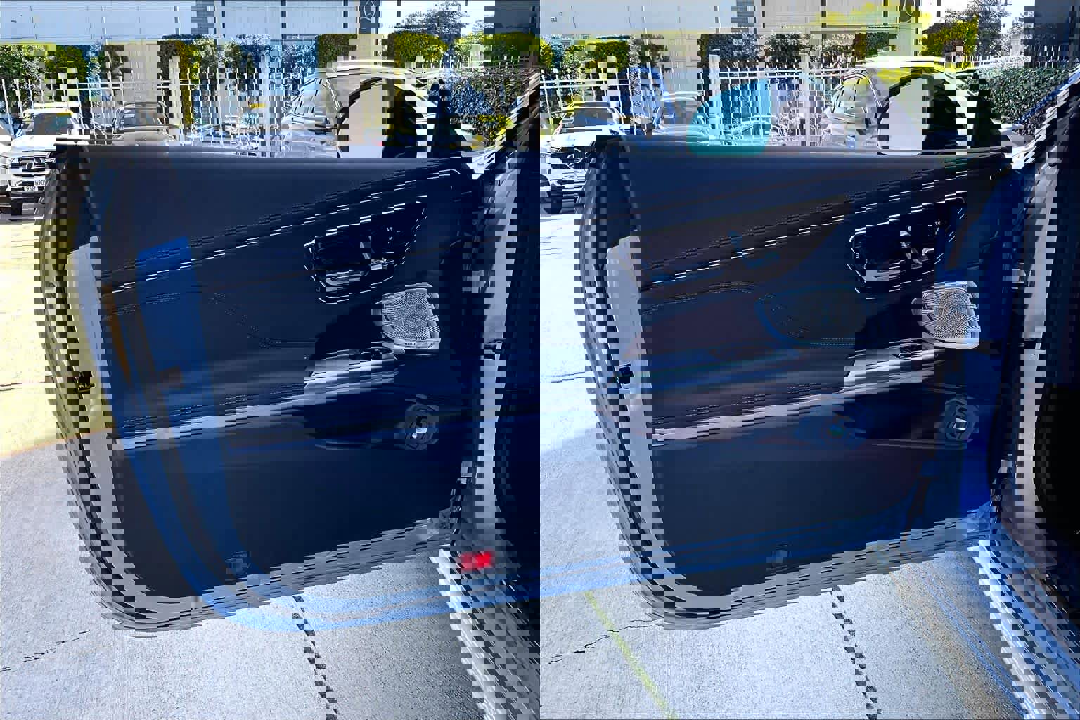 Used 2025 Mercedes-Benz CLE 300 4MATIC Coupe image 21