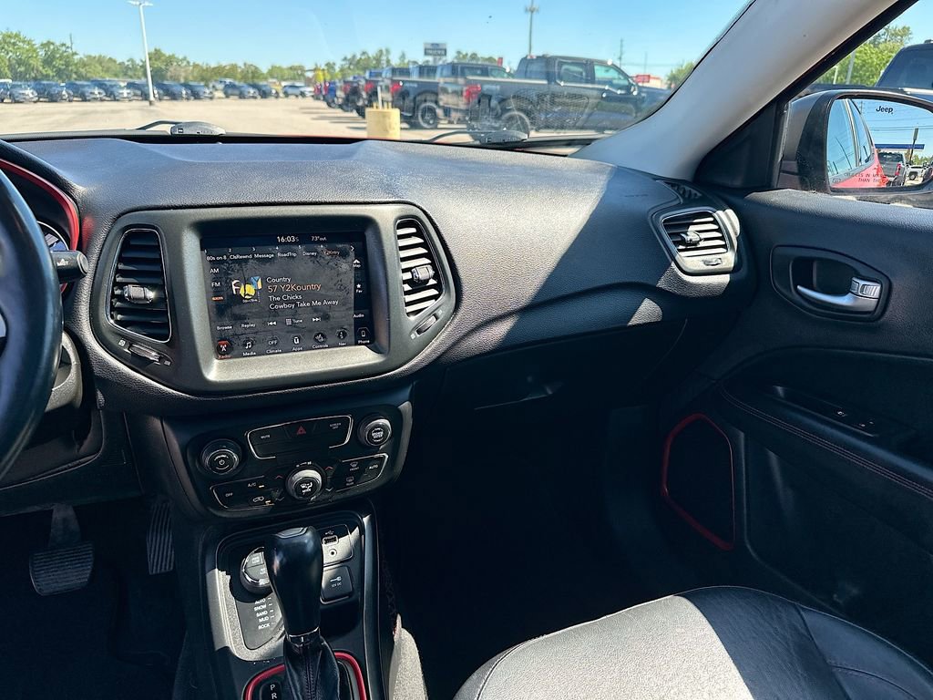 Used 2018 Jeep Compass Trailhawk w/ Leather Interior Group AWD/4WD image 20