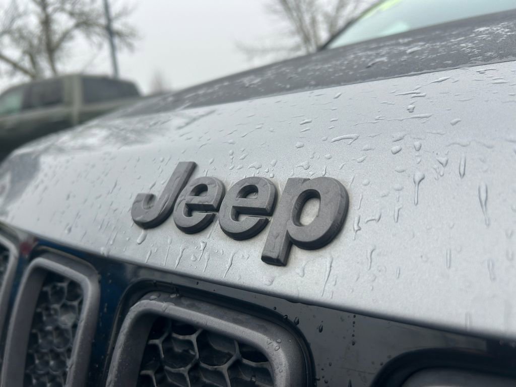 Used 2020 Jeep Compass Trailhawk image 31