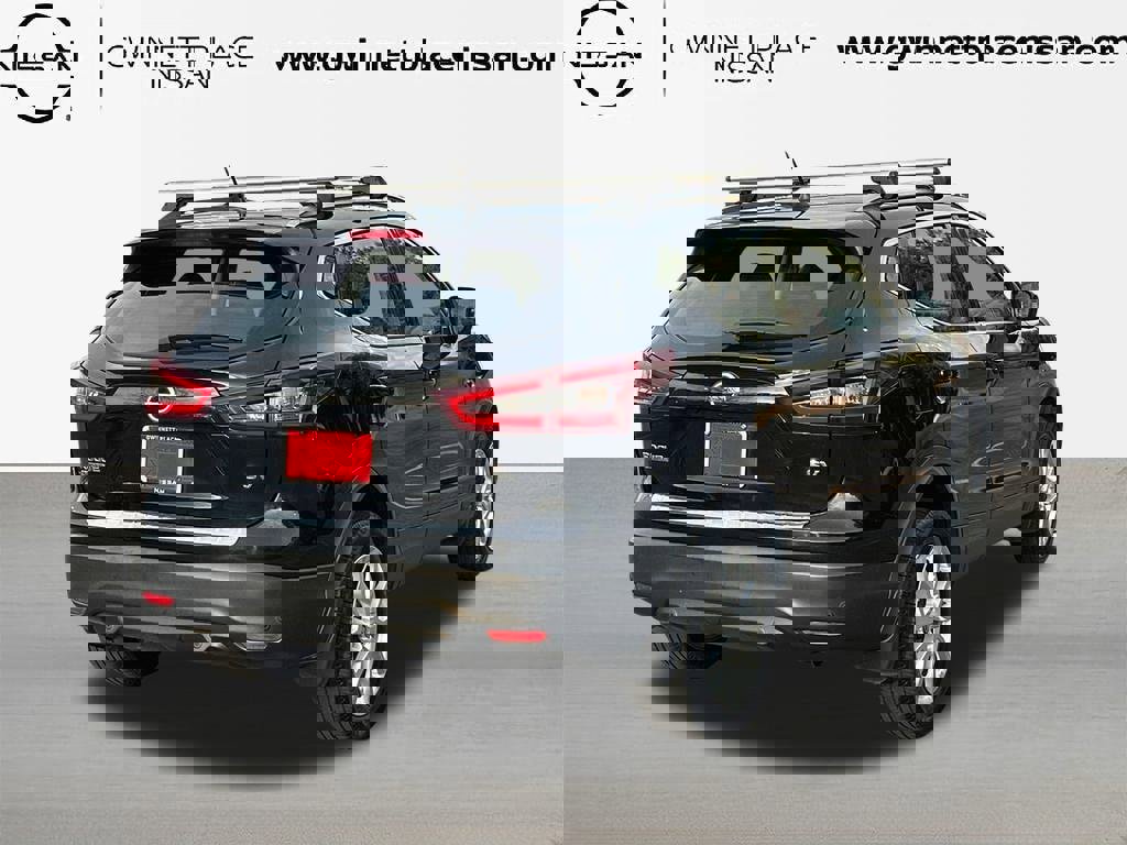 Used 2021 Nissan Rogue Sport SV w/ Technology Package image 5