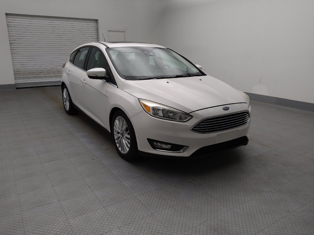Used 2016 Ford Focus Titanium w/ Titanium Technology Package image 13