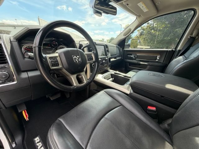Used 2018 RAM 3500 Laramie w/ Convenience Group AWD/4WD image 16