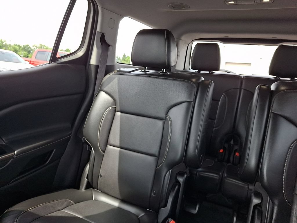 Used 2020 GMC Acadia SLT w/ LPO, Floor Liner Package AWD/4WD image 19