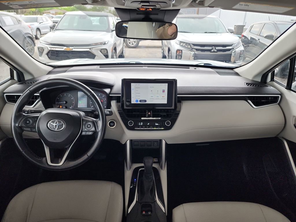 Used 2023 Toyota Corolla Cross LE image 17