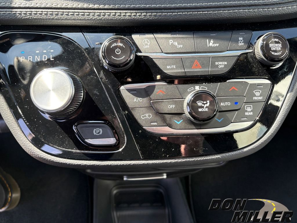 New 2026 Chrysler Pacifica Select image 20