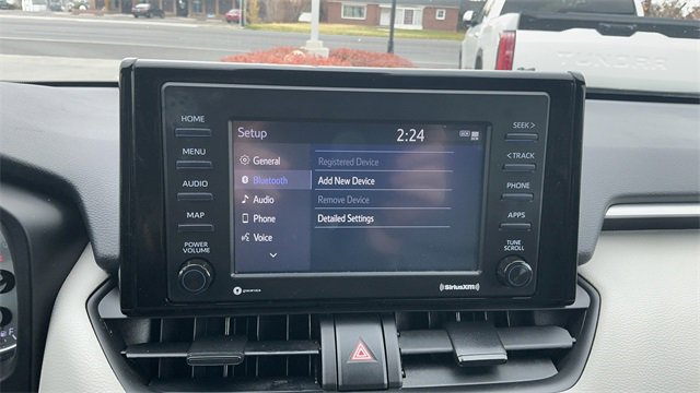 Used 2022 Toyota RAV4 XLE image 26