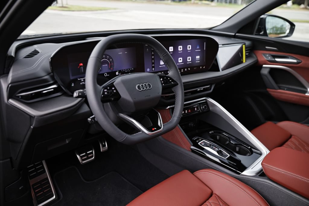 New 2026 Audi SQ5 Premium Plus AWD/4WD image 22