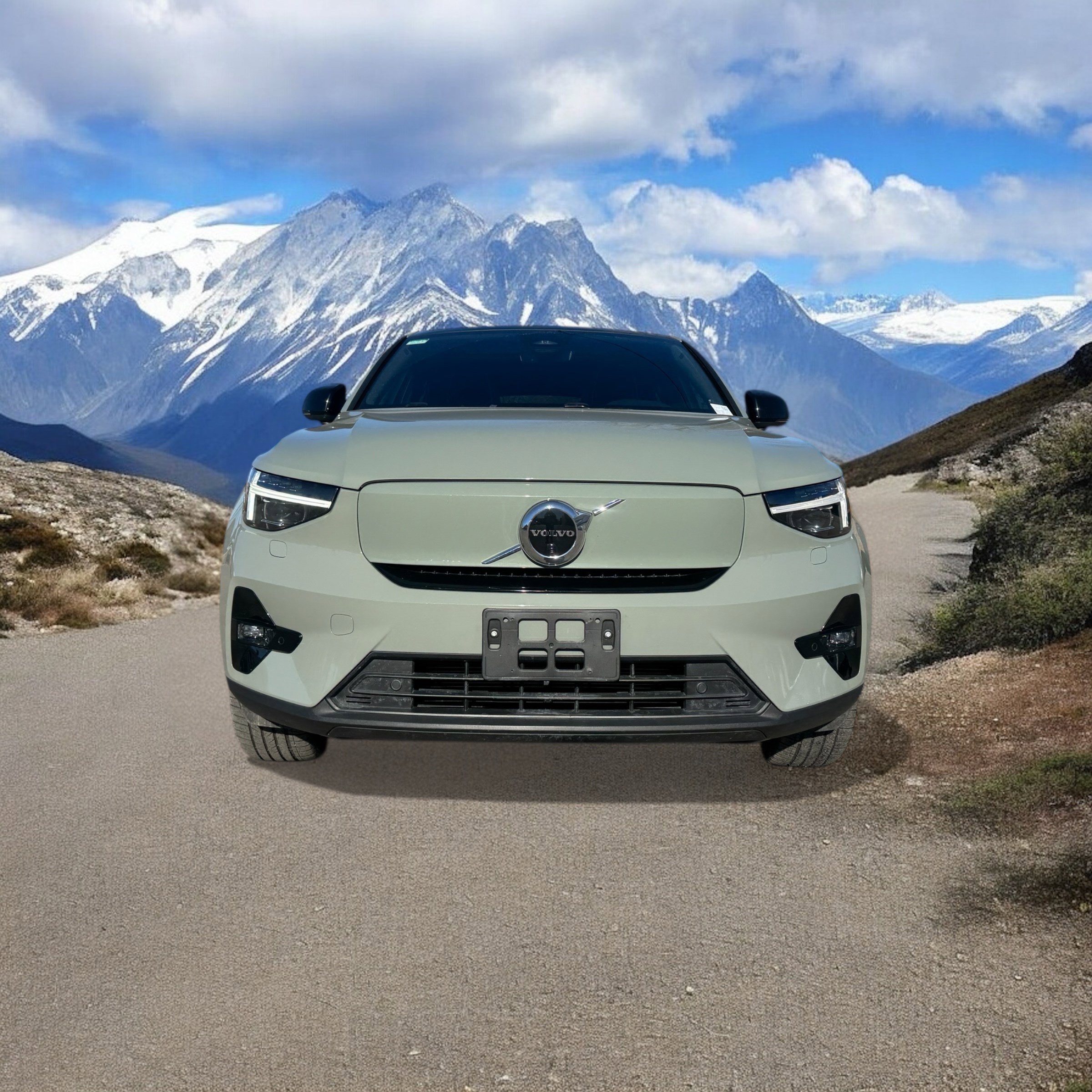 Used 2023 Volvo C40 P8 Recharge Ultimate image 8