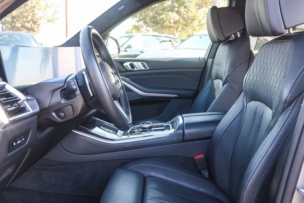 Used 2025 BMW X5 M60i image 18
