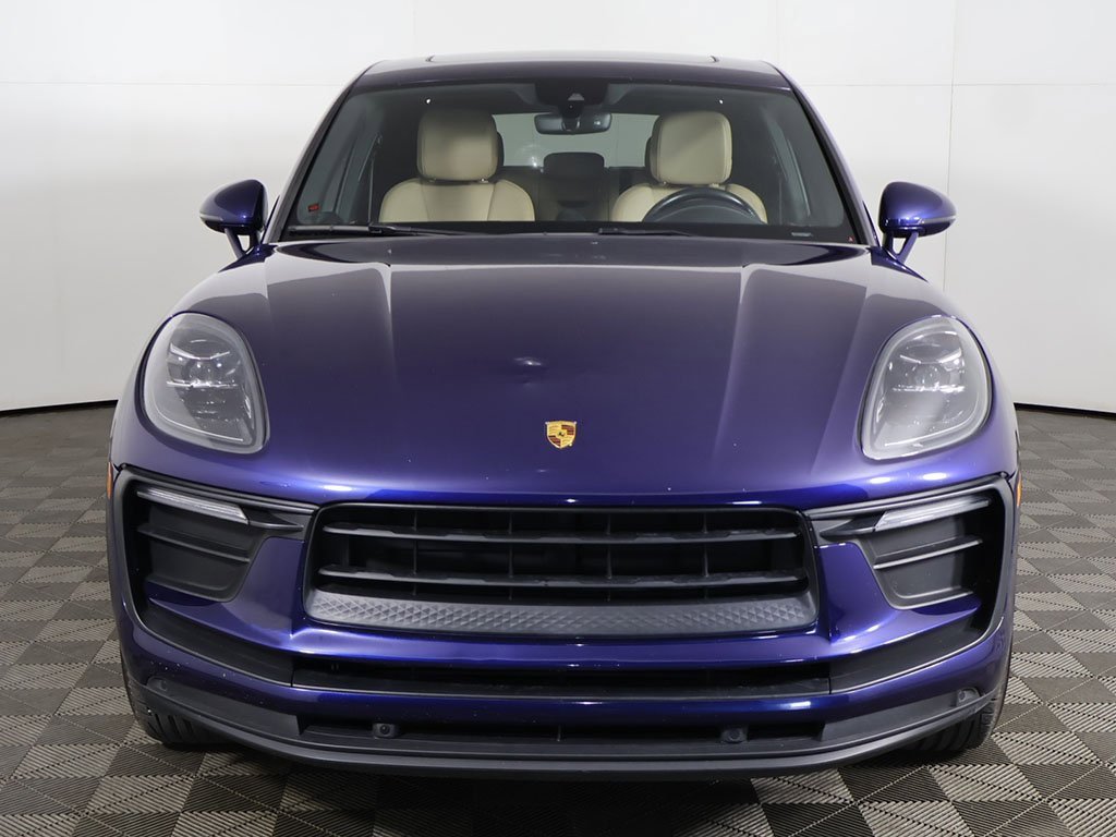 Used 2022 Porsche Macan image 12