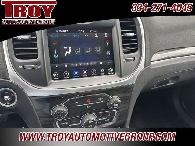 Used 2019 Chrysler 300 Touring w/ Sport Appearance Package image 19