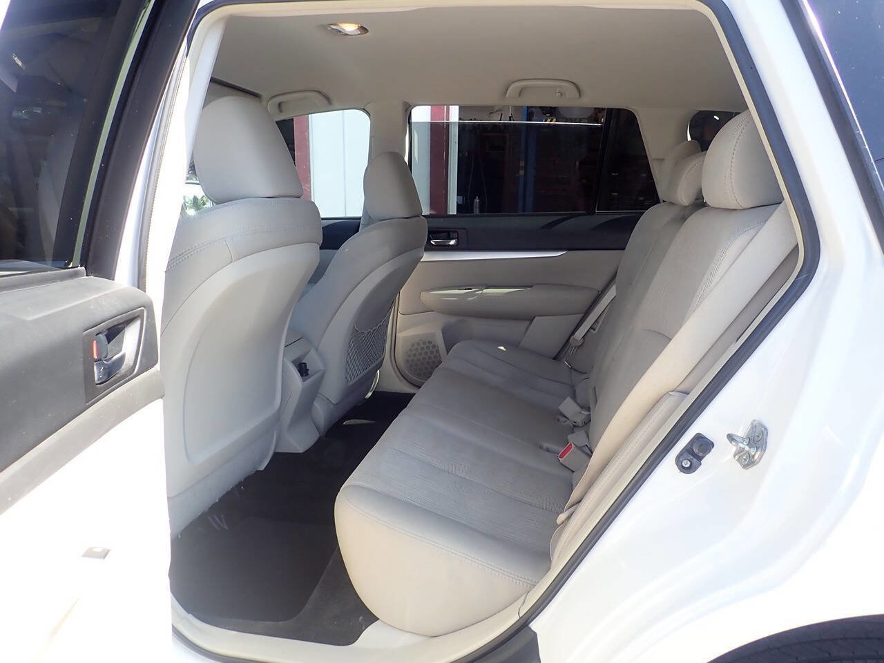 Used 2013 Subaru Outback 2.5i Premium w/ Popular Pkg 1B image 14