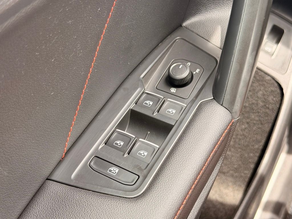 Used 2024 Volkswagen Tiguan Wolfsburg Edition AWD/4WD image 28