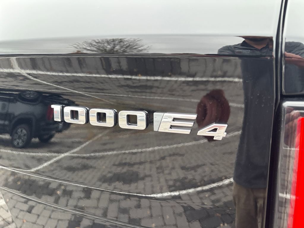 New 2026 Cadillac Escalade IQ Sport 1 w/ LPO, Floor Liner Package image 12