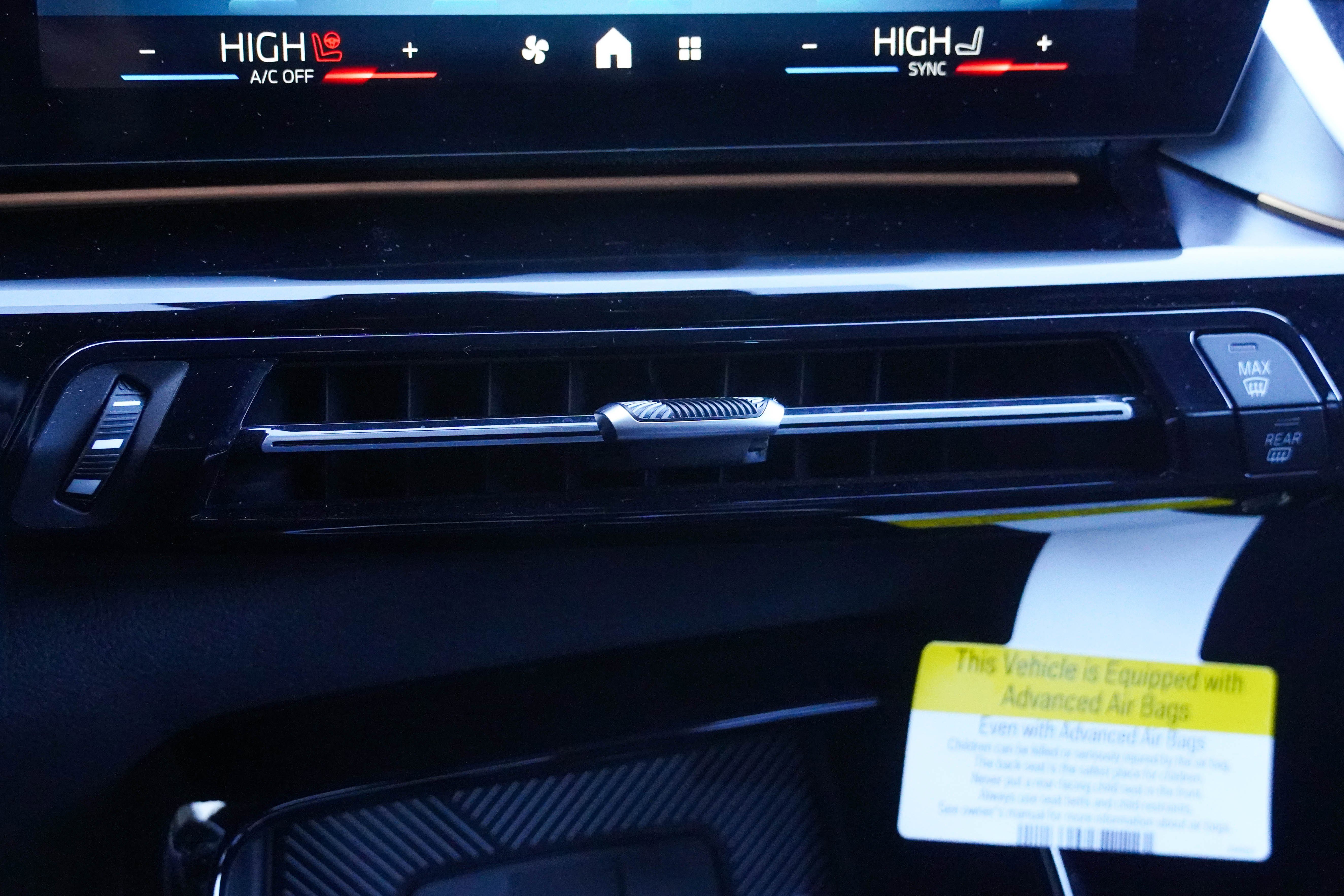 Certified 2025 BMW X2 xDrive28i image 26