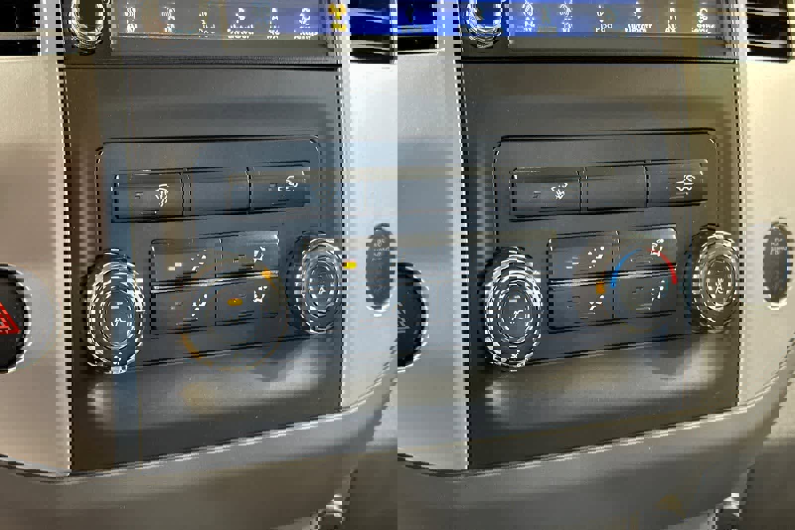 Used 2019 Nissan Frontier SV image 21