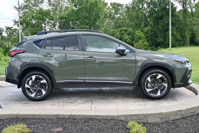 Used 2025 Subaru Crosstrek 2.5i Limited AWD/4WD image 4
