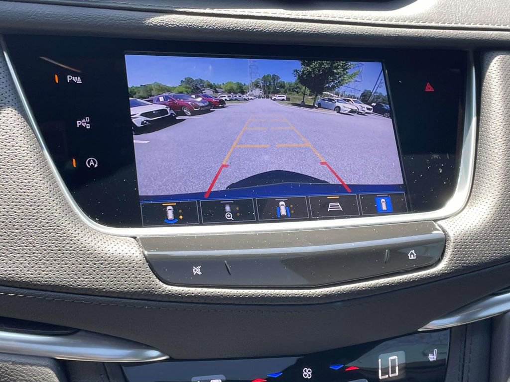 Certified 2024 Cadillac XT5 Premium Luxury w/ Technology Package FWD image 27