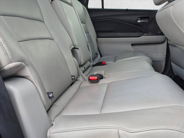 Used 2016 Honda Pilot Touring image 22
