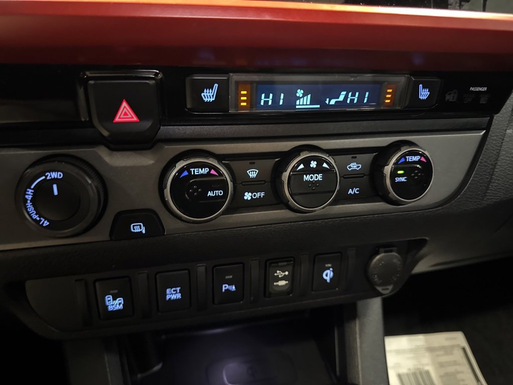 Used 2016 Toyota Tacoma TRD Sport w/ Premium & Technology Package image 24