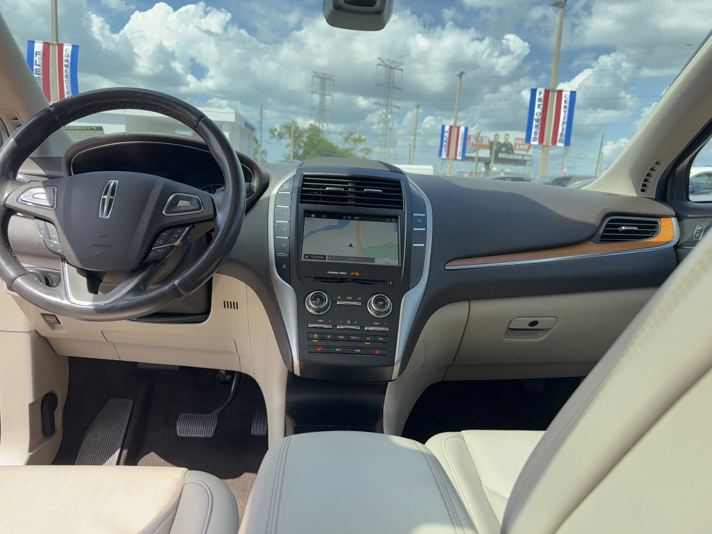 Used 2019 Lincoln MKC Select w/ Select Plus Package image 29