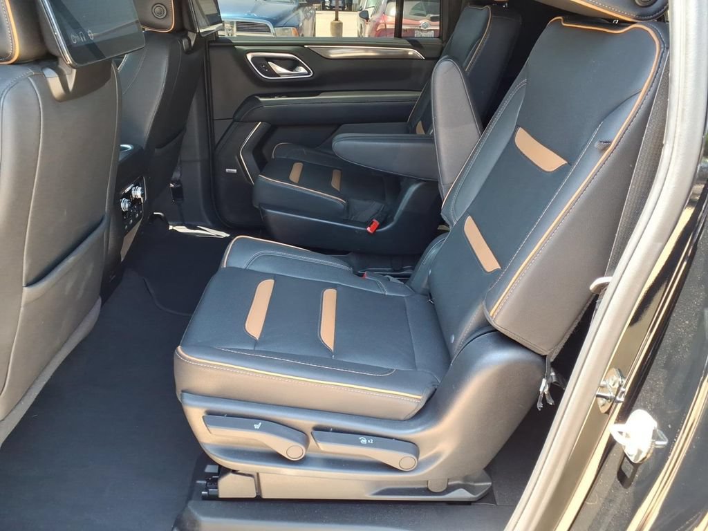 Used 2023 GMC Yukon XL AT4 w/ Max Trailering Package AWD/4WD image 14