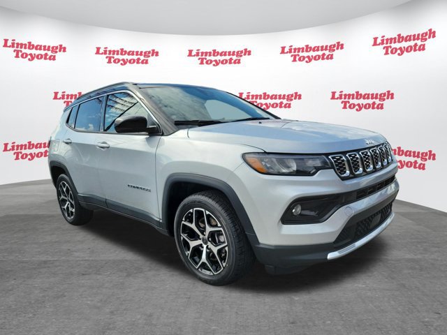 Used 2025 Jeep Compass Limited AWD/4WD image 18