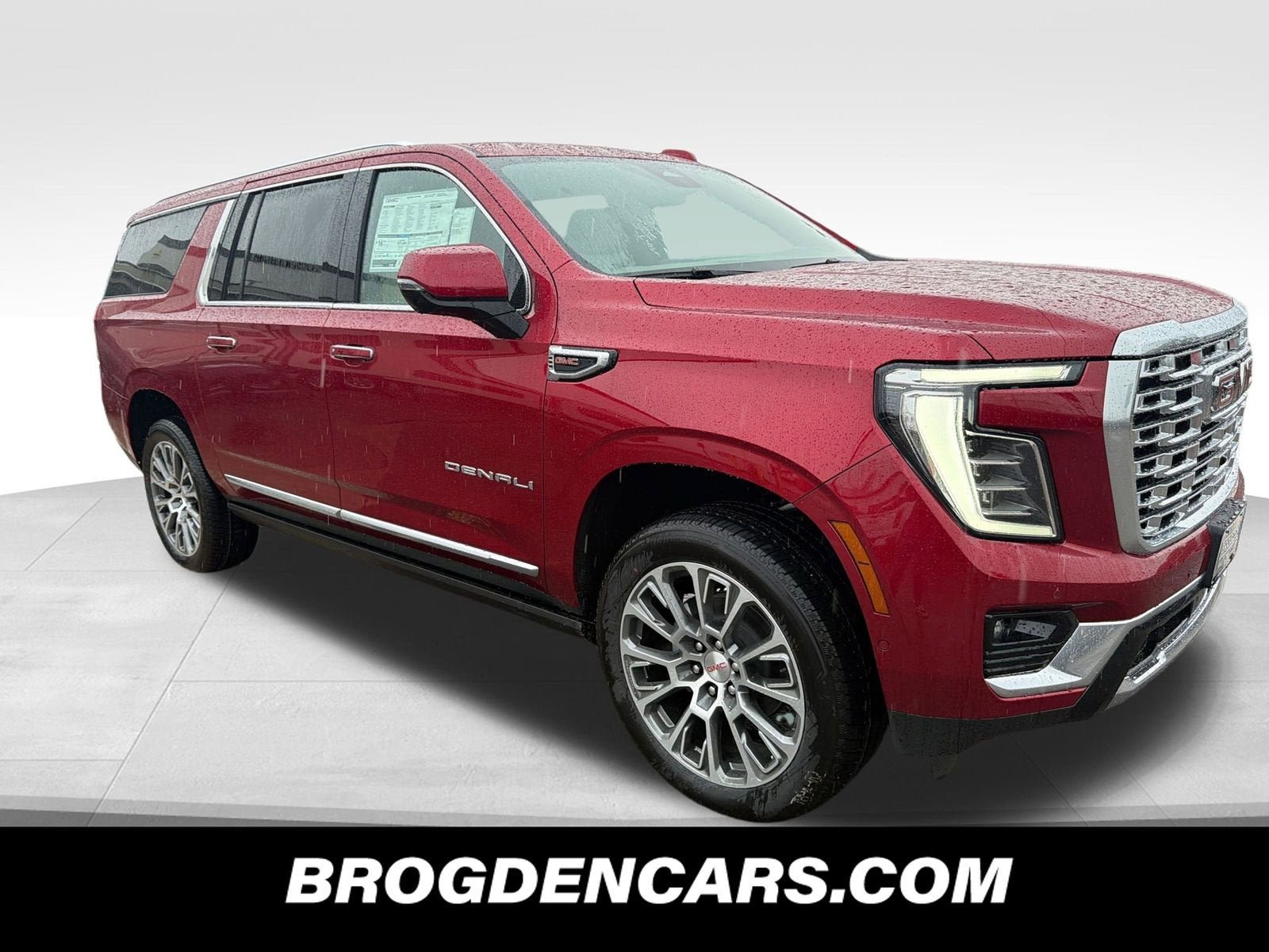 New 2026 GMC Yukon XL Denali w/ Sun & Power Step Package