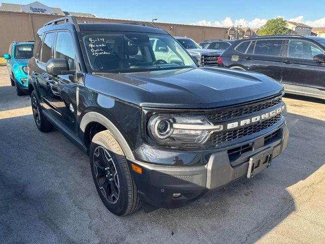 Used 2025 Ford Bronco Sport Outer Banks w/ Outer Banks Tech Package+ AWD/4WD image 1