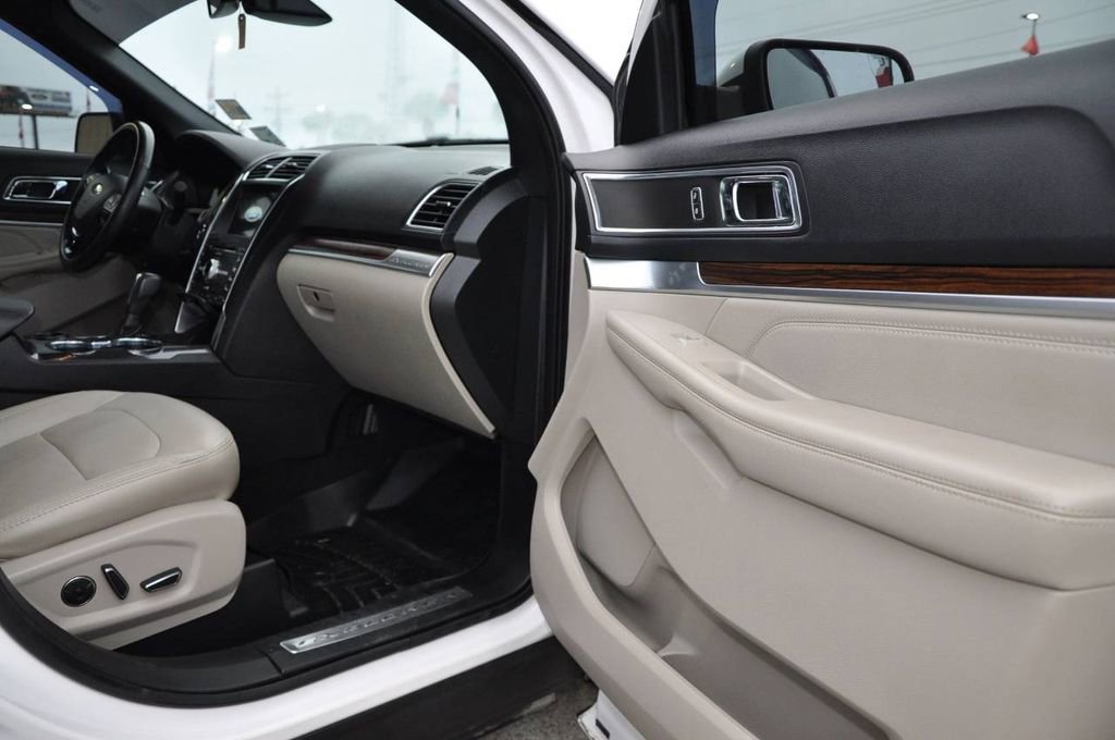 Used 2018 Ford Explorer Limited w/ Equipment Group 301A image 17