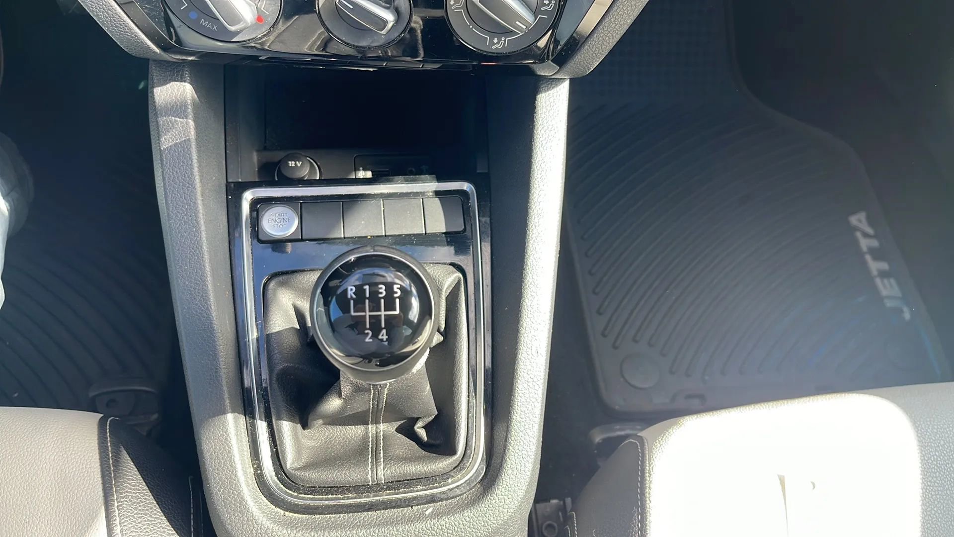 Used 2016 Volkswagen Jetta Sport image 20