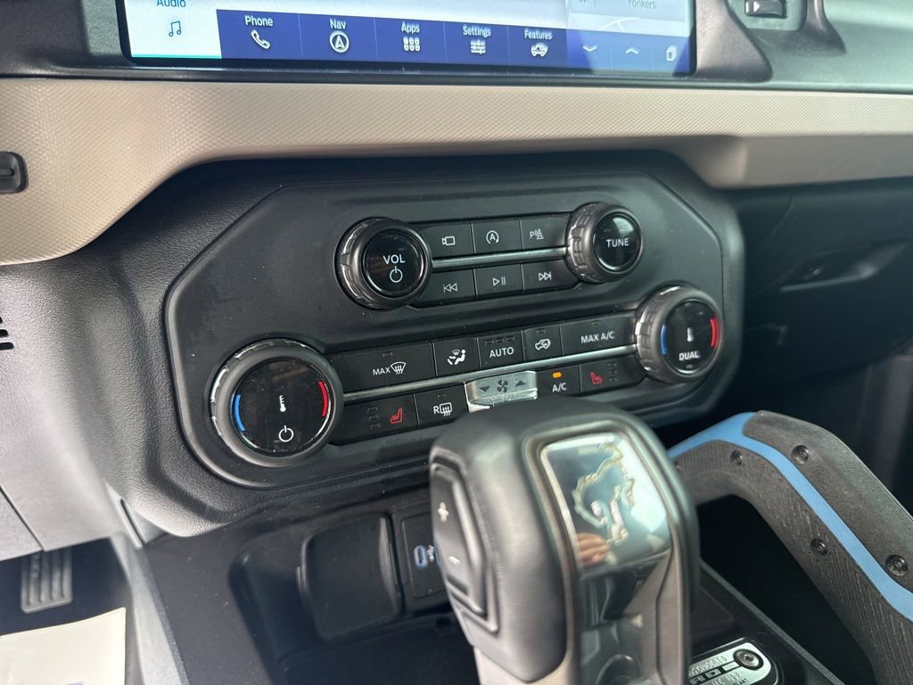 Used 2022 Ford Bronco Wildtrak AWD/4WD image 16