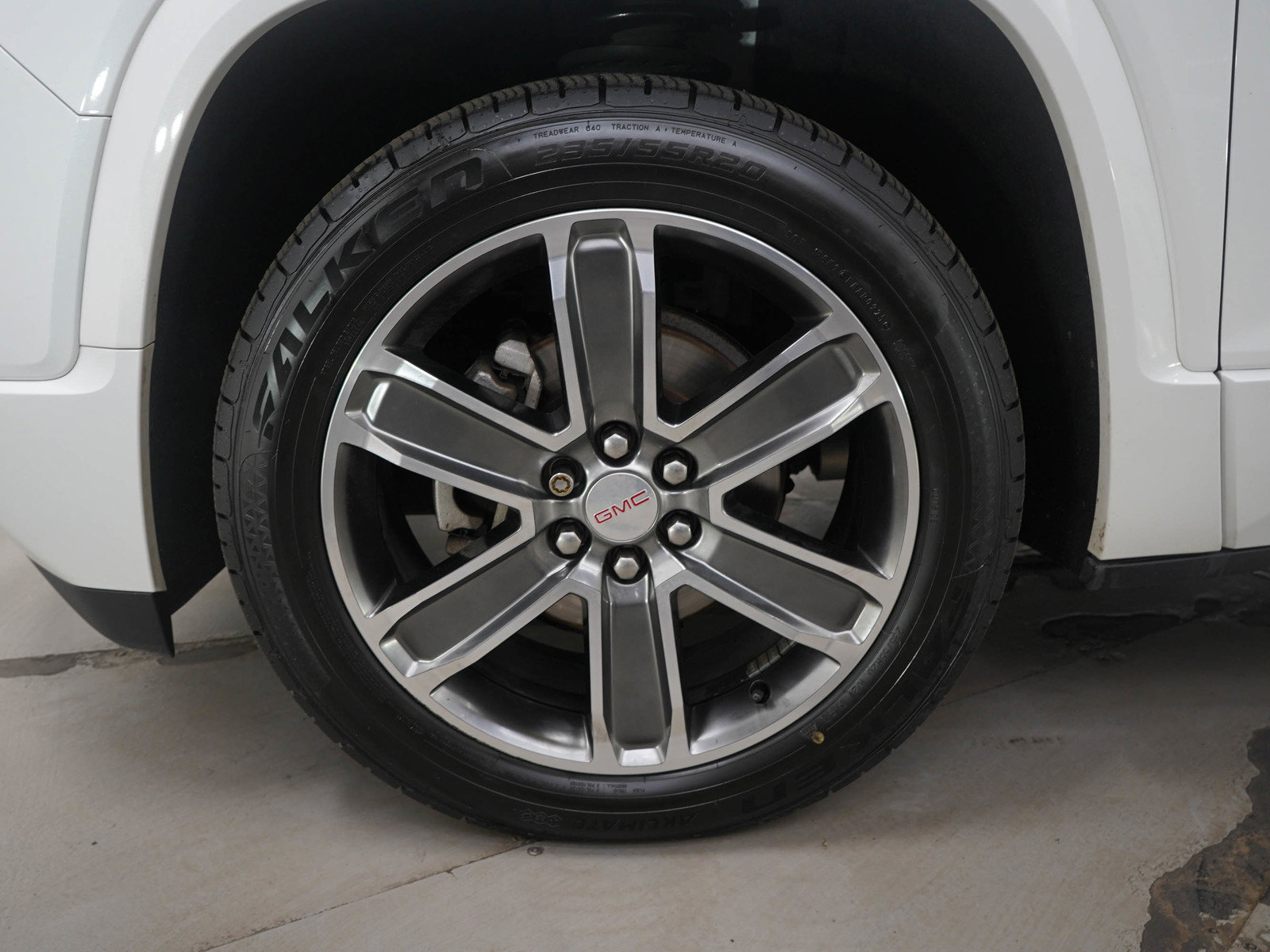 Used 2018 GMC Acadia Denali w/ Technology Package image 24