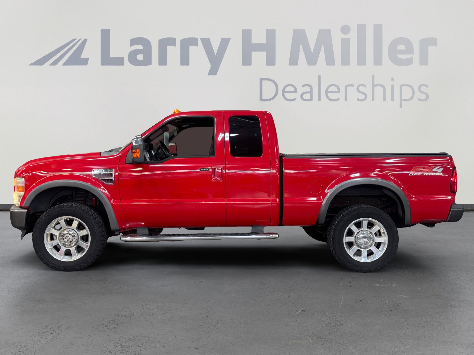 Used 2008 Ford F350 FX4 image 2