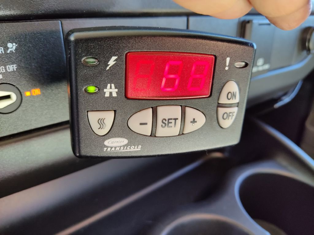 Used 2016 GMC Savana 2500 image 28