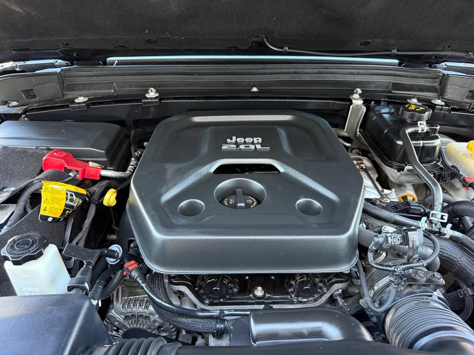 Used 2021 Jeep Wrangler Unlimited Sahara AWD/4WD image 40