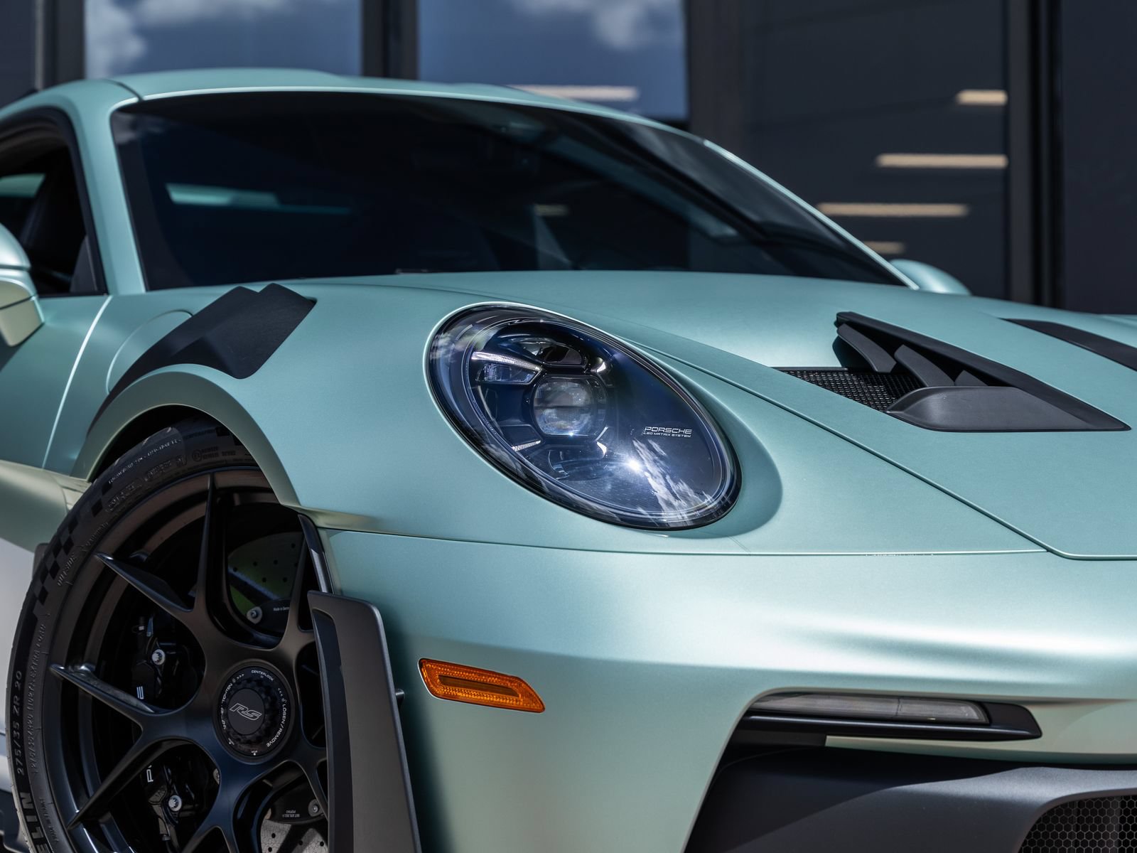 Certified 2024 Porsche 911 GT3 RS RWD image 39