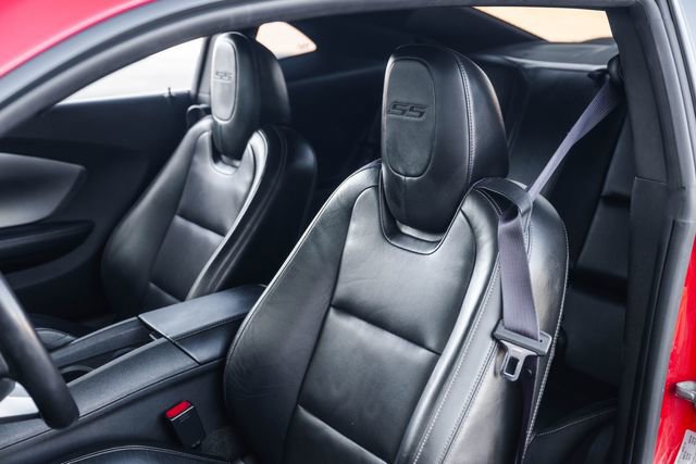 Used 2010 Chevrolet Camaro SS w/ RS Package image 20