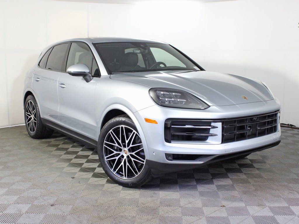 Certified 2025 Porsche Cayenne image 9