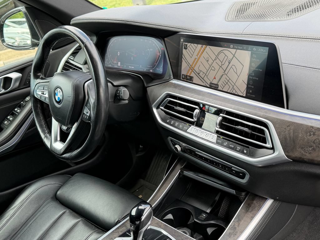 Used 2022 BMW X5 xDrive40i AWD/4WD image 13