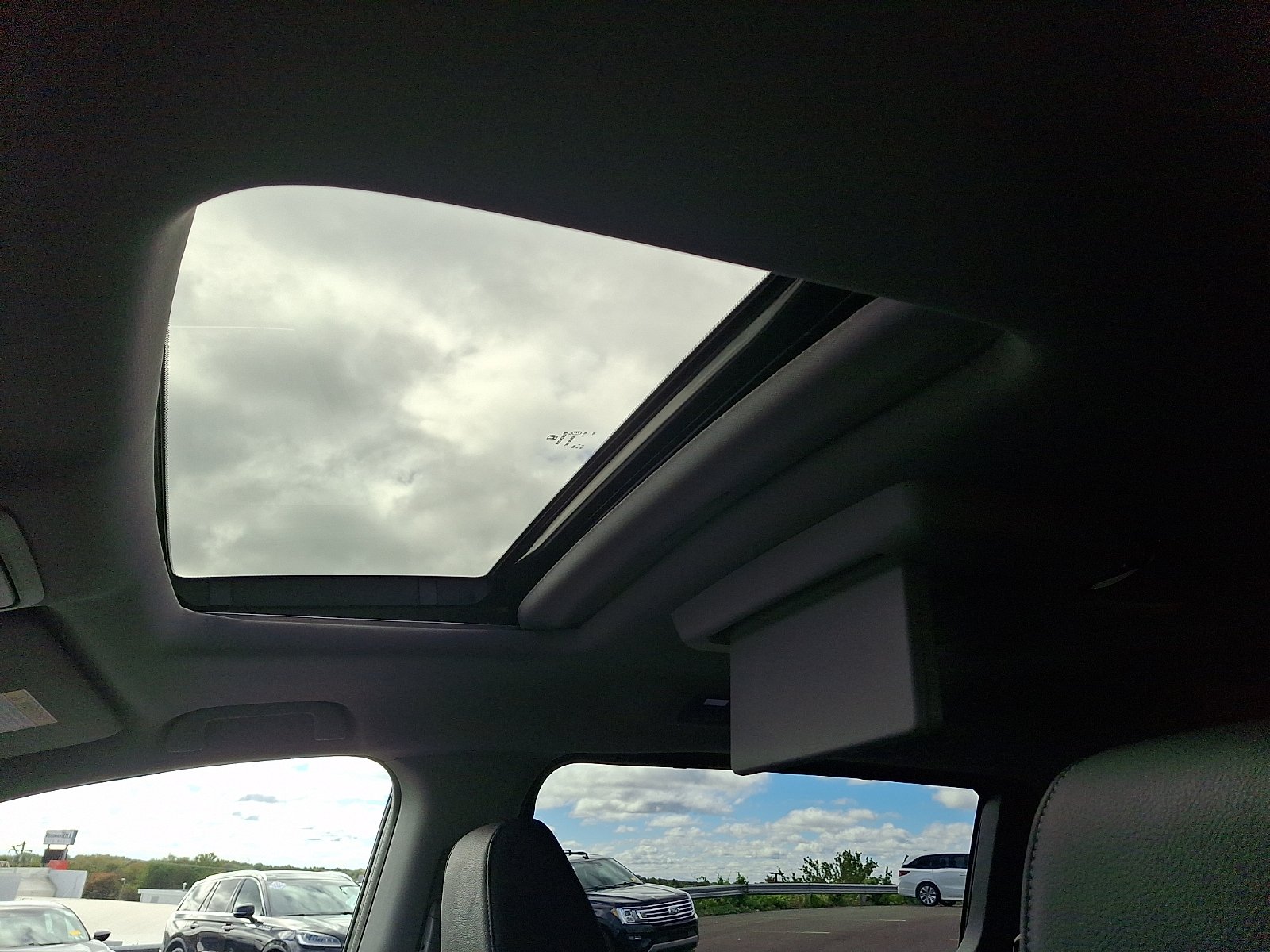 Used 2023 Honda Odyssey Touring image 15