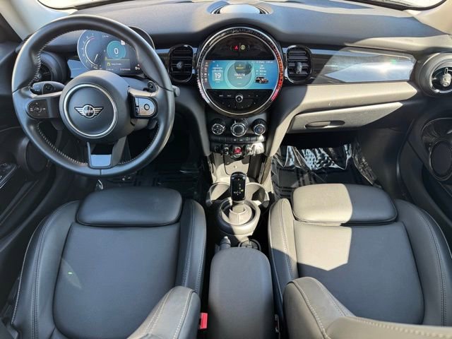 Used 2022 MINI Cooper S image 18