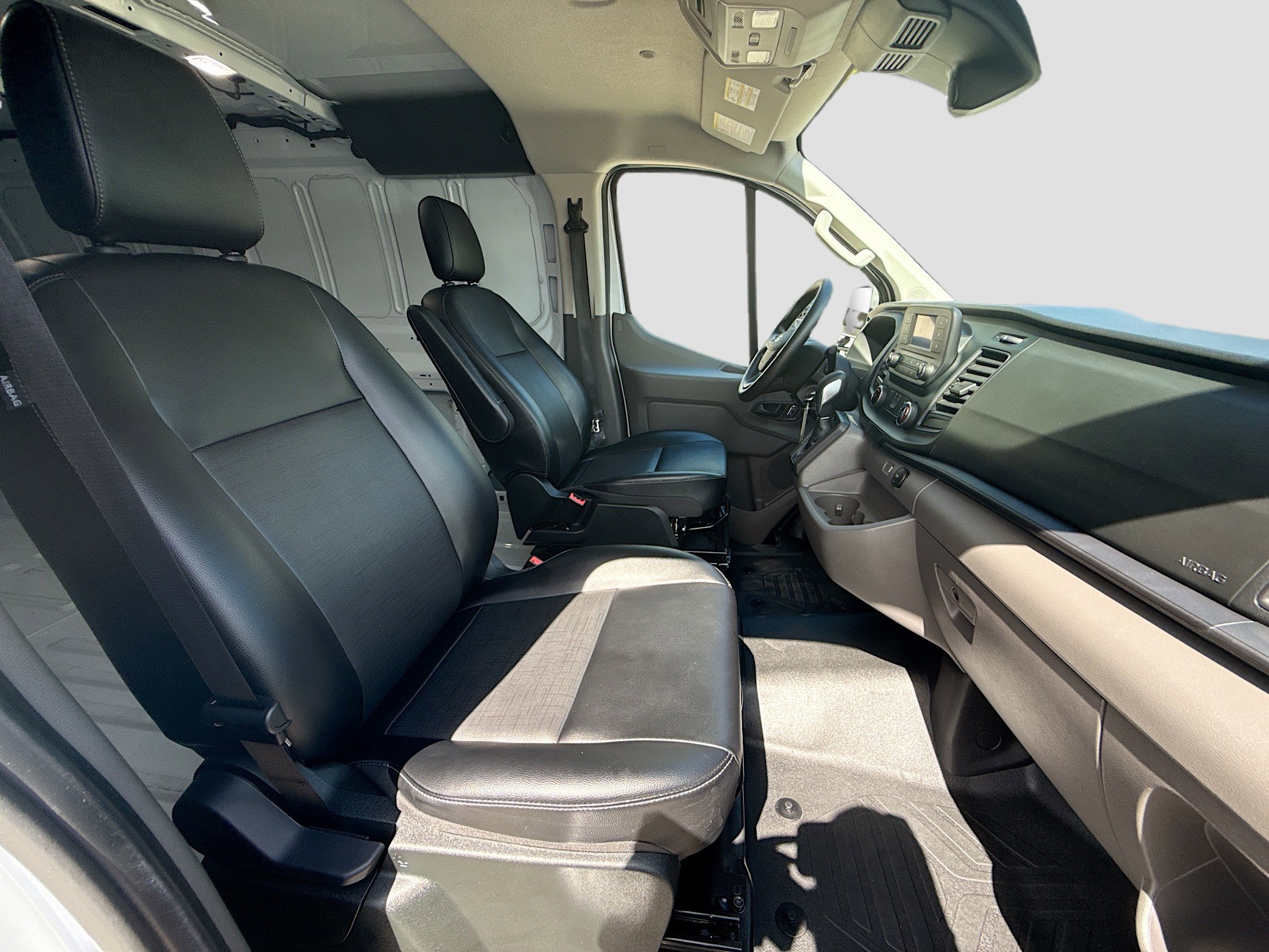 Used 2024 Ford Transit 150 Base image 28