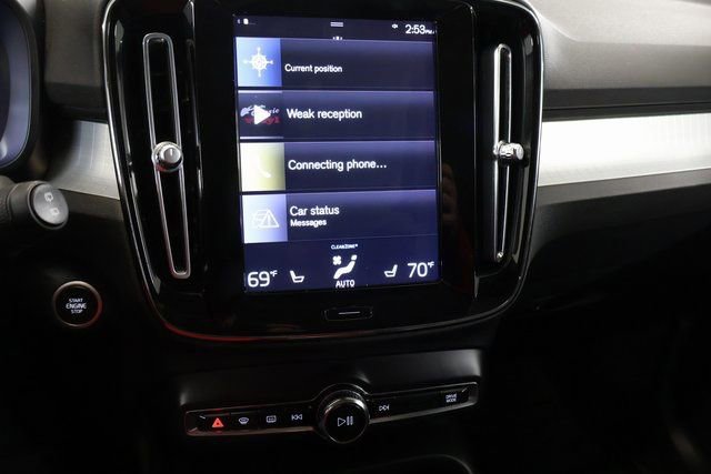 Used 2020 Volvo XC40 T5 Momentum w/ Protection Package image 19
