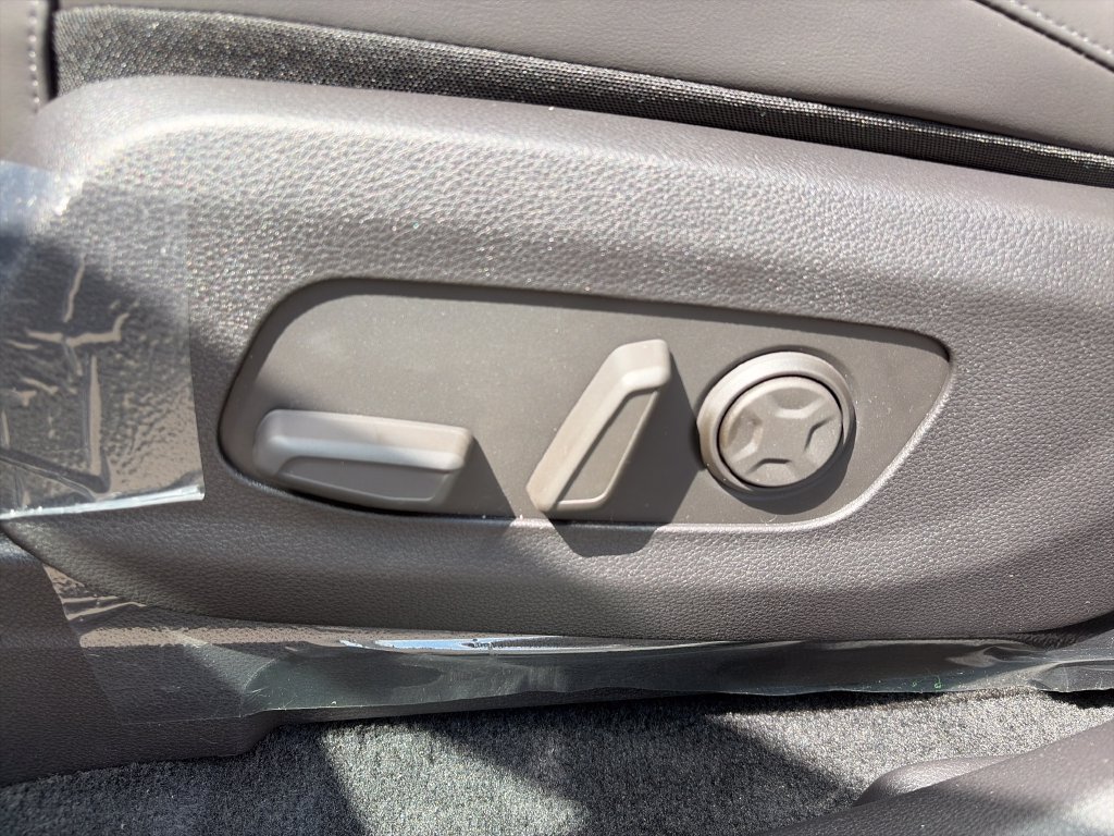 New 2027 Kia Carnival FWD image 15