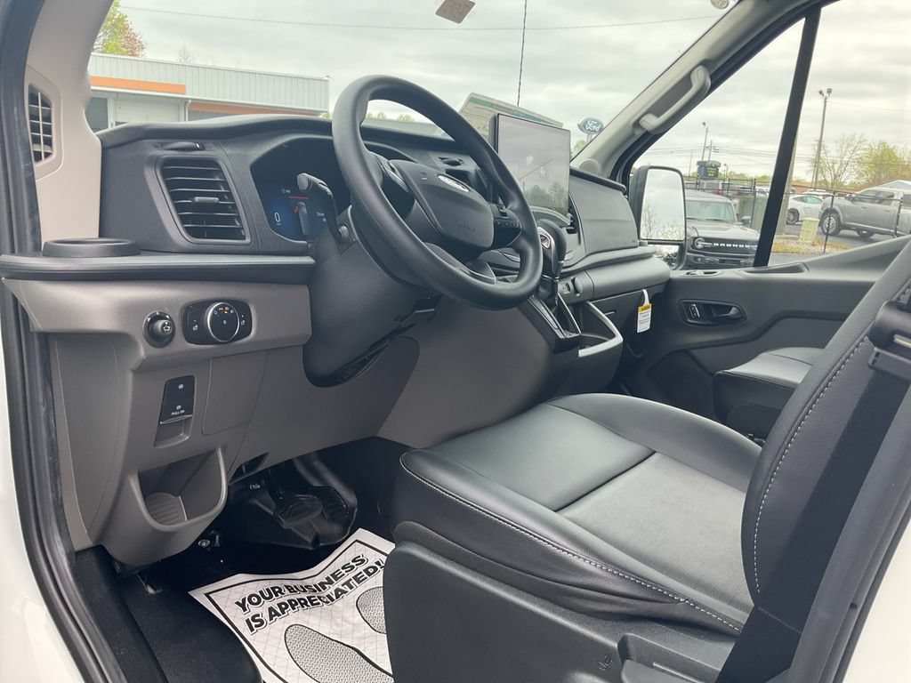 New 2026 Ford Transit 250 148 Medium Roof RWD image 13