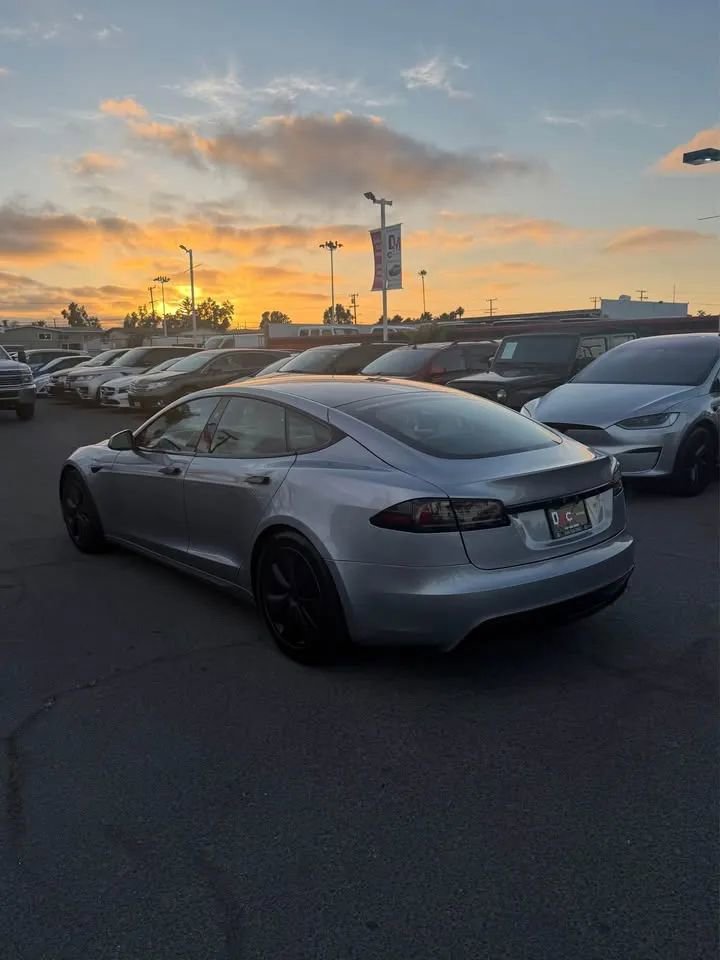 Used 2025 Tesla Model S AWD/4WD image 3