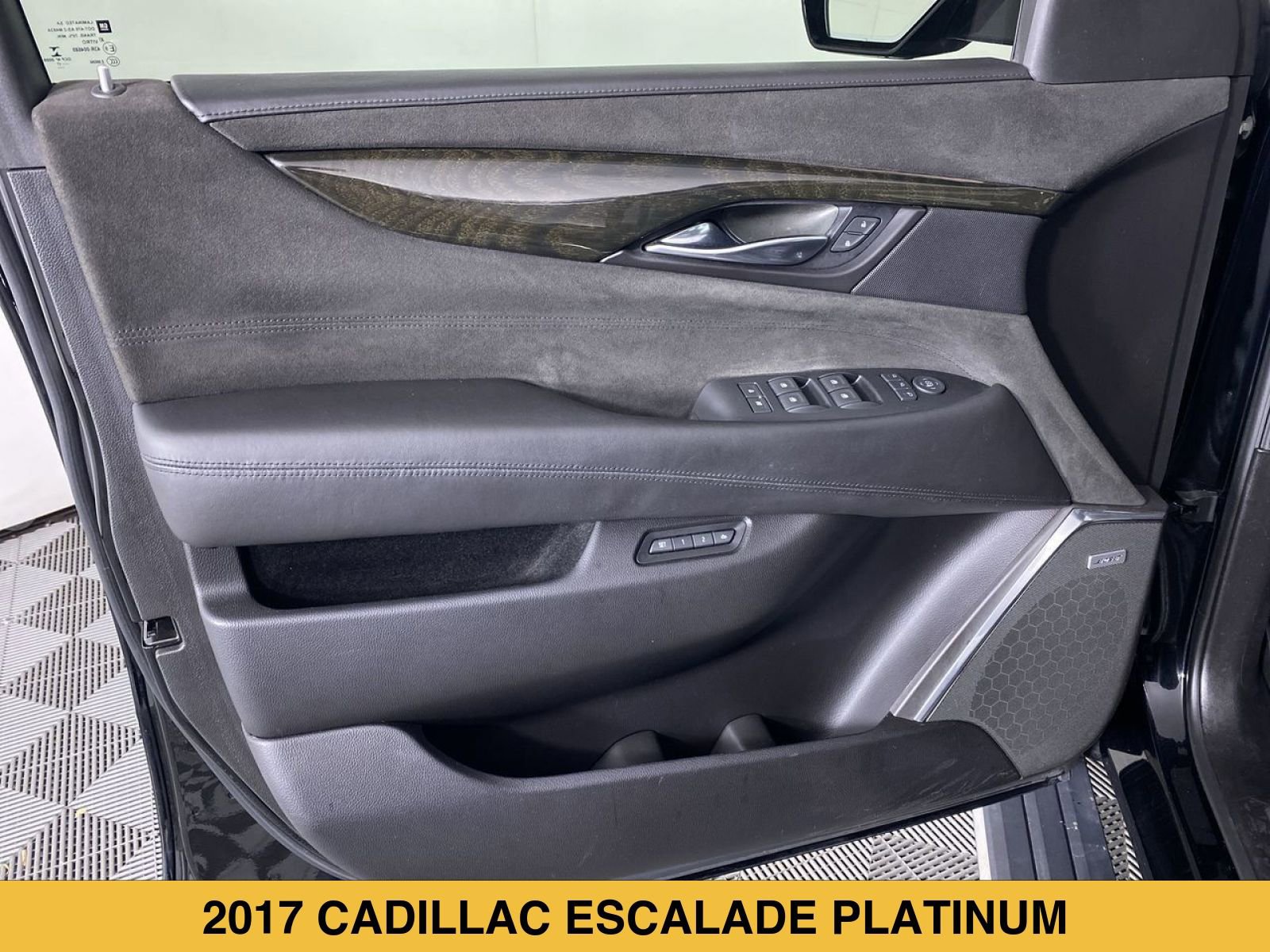 Certified 2017 Cadillac Escalade Platinum AWD/4WD image 13